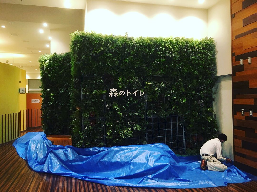 造花壁面緑化【Decopla使用】 36の施工写真3