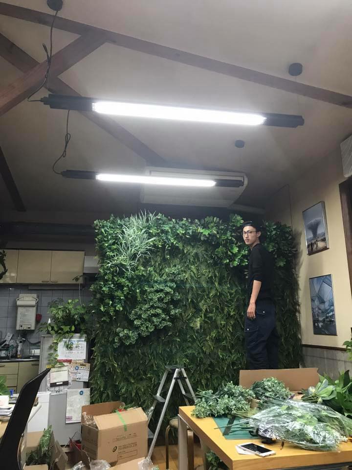 造花壁面緑化【Decopla使用】88の施工写真4