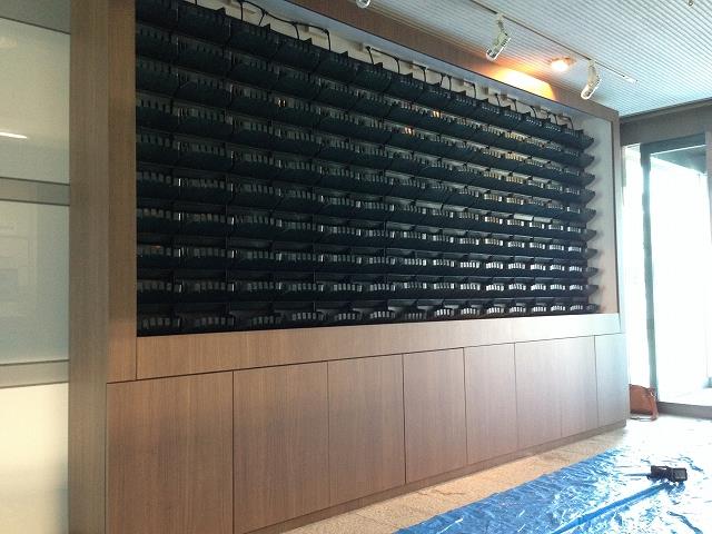 壁面緑化 【 屋内:プラティコ式壁面緑化パネル使用 】 2の施工写真4