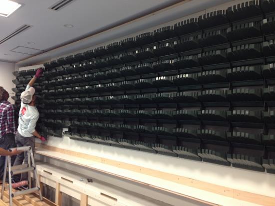 壁面緑化 【 屋内:プラティコ式壁面緑化パネル使用 】 5の施工写真4