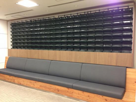 壁面緑化 【 屋内:プラティコ式壁面緑化パネル使用 】 5の施工写真5