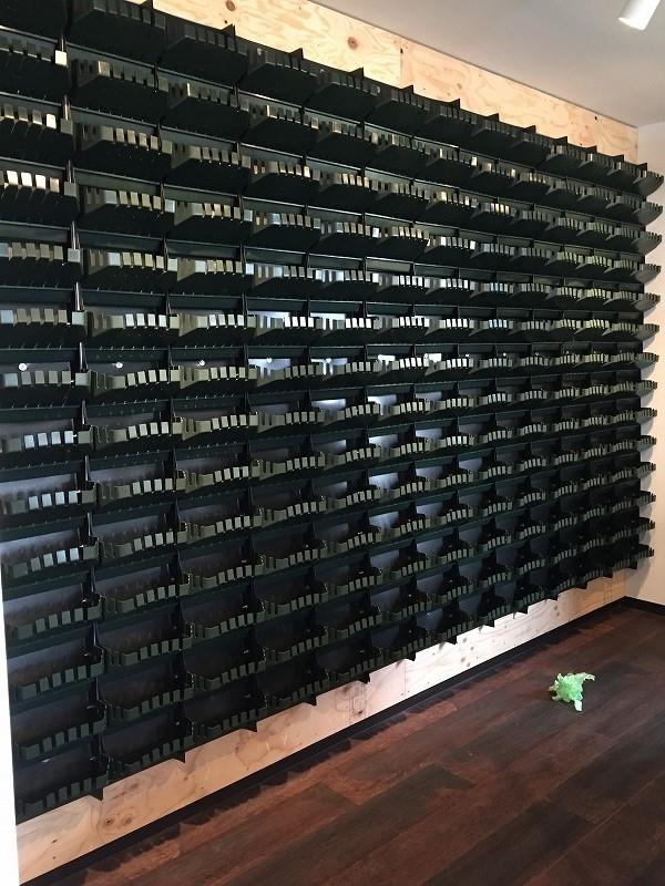 壁面緑化 【 屋内:プラティコ式壁面緑化パネル使用 】 26の施工写真2